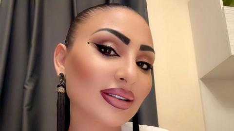 Голяма трагедия сполетя поп фолк певицата Софи Маринова Изпълнителката съобщи че