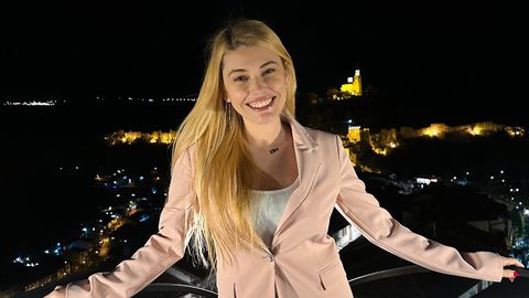 Красивата водеща Ева Веселинова проговори пред Уикенд за последните събития