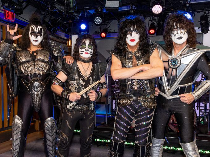 Джийн Симънс и Пол Стенли с първи думи след смъртта на китариста от KISS Ейс Фрейли