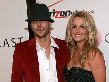 Бившият на Бритни с още шокиращи разкрития: Кърмила децата им, докато взимала кокаин