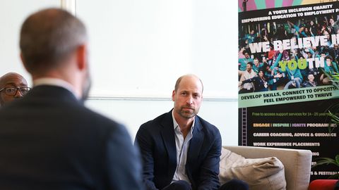 Принц Уилям се готви да приеме по политически подход към монархията