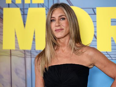 Дженифър Анистън e тайно сгодена? Близки издадоха планове за голяма гръцка сватба