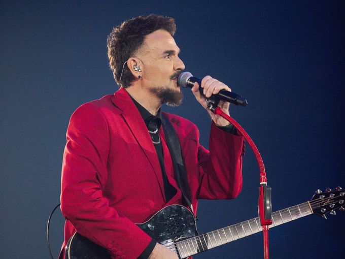 Концертът на Графа: 26 абсолютни хита, певец и публика, които не искаха вечерта да свършва