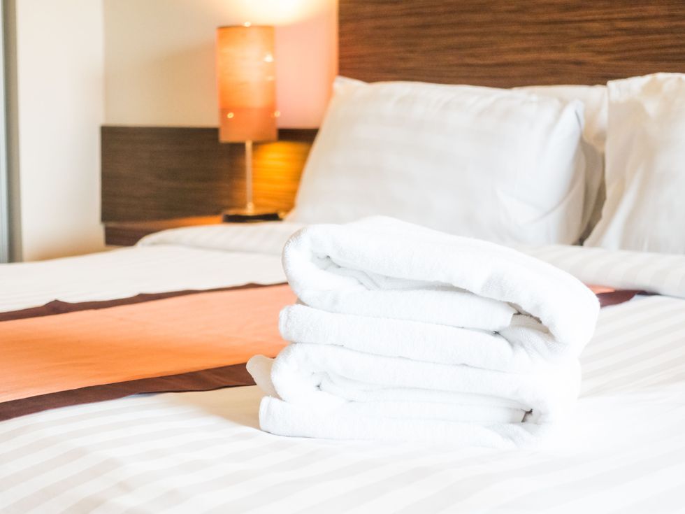 От шампоанчета до чехли: какво можете и не можете да си вземете от хотела