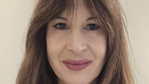 Тя е лекар майка дама със стил и бизнес нюх