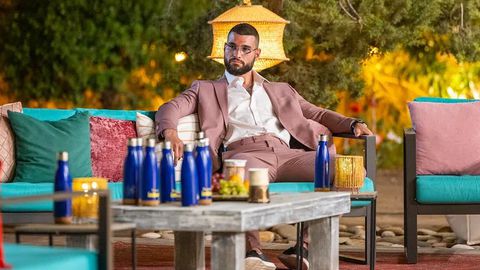 Виктория позната като Цър Пър и наричана царицата на схемите в