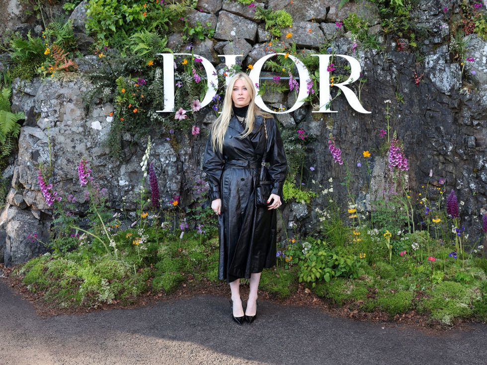 Ах, колко е секси: Вижте как изглежда днес красивата дъщеря на Клаудия Шифър (Снимки)