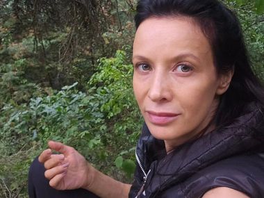 Превръщаме умовете в компютри и губим човешките ценности: Яна Маринова с разтърсващ коментар за масовото оглупяване и западащата култура у нас