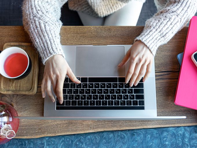 Изпращате съобщения в дълги параграфи? Какво казват те за личността ви