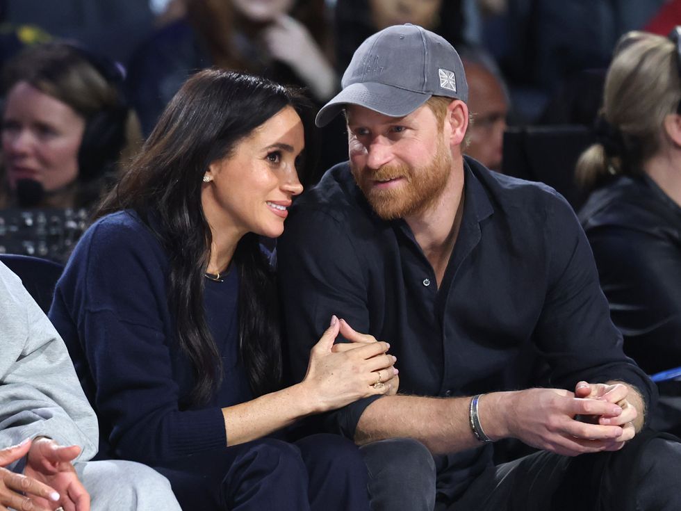 Меган Маркъл с нов диамант за 250 хил. долара: Защо бижуто разпали слухове, че не харесва годежния си пръстен