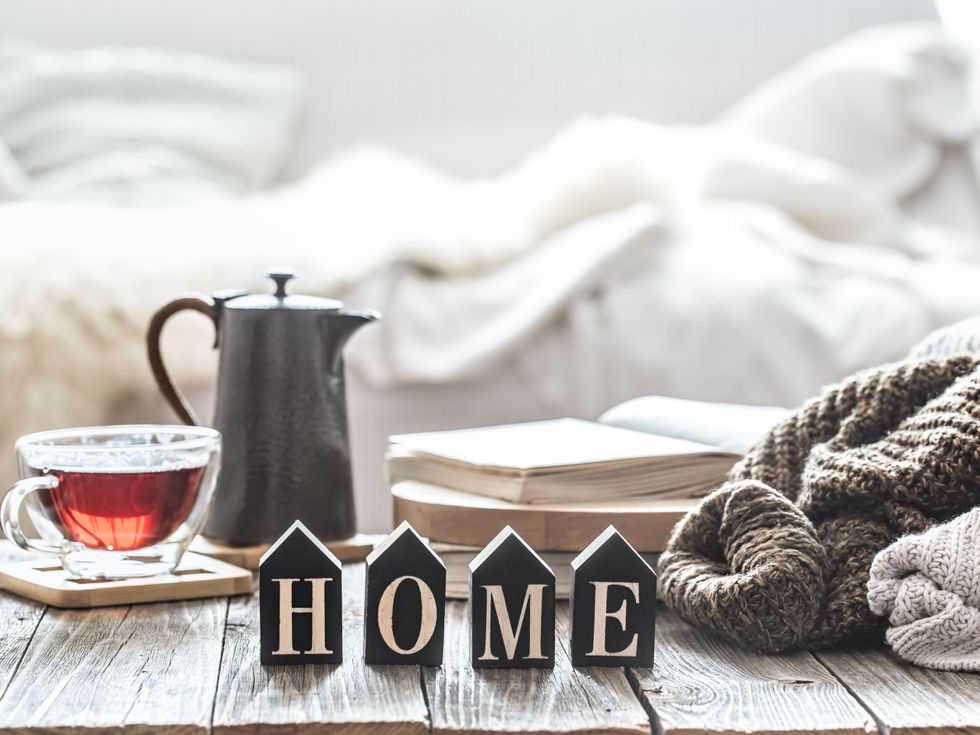 5 места в дома ви, където обикновено се оставят предмети за магия, разкрива екстрасенс