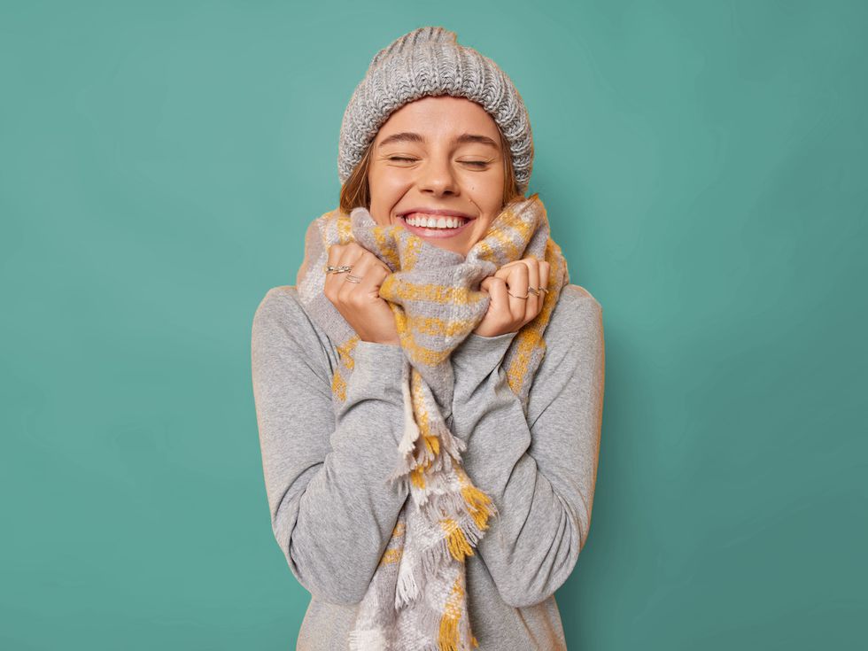 Март между слънцето и шала: Как да разпознаем сигналите на тялото в месеца на прехода