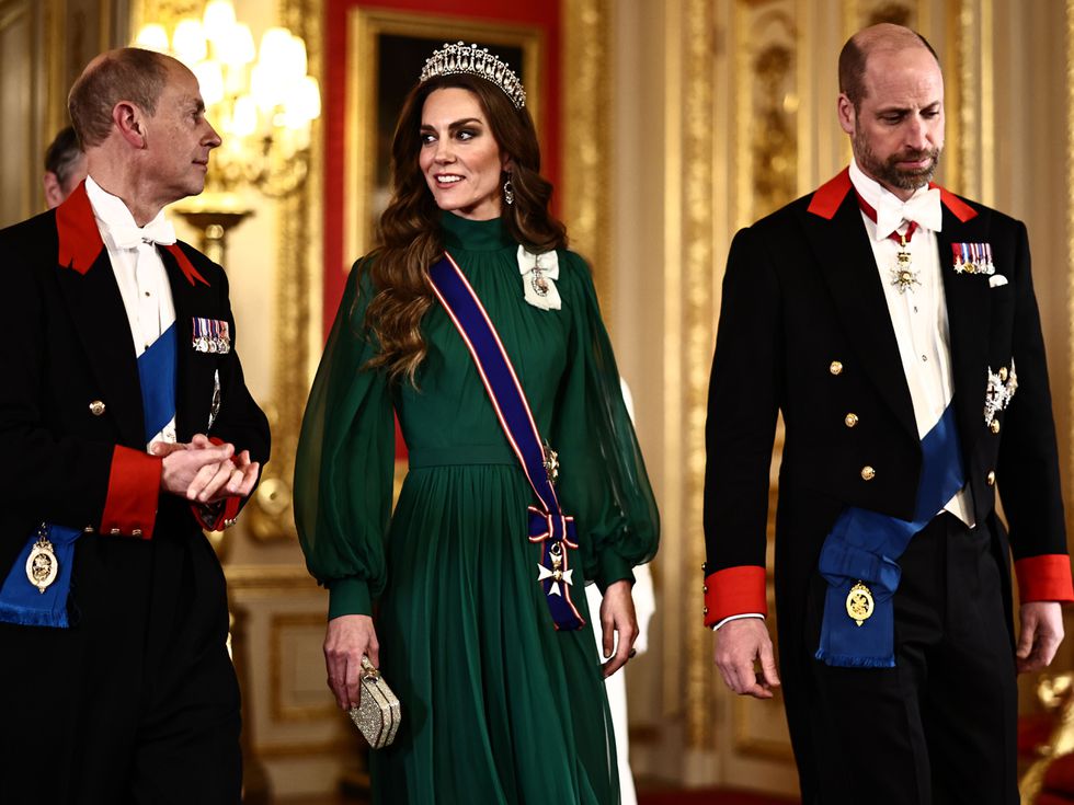 Диамантен блясък в Уиндзор: Кейт спря дъха с емблематична тиара на банкет в чест на президента на Нигерия