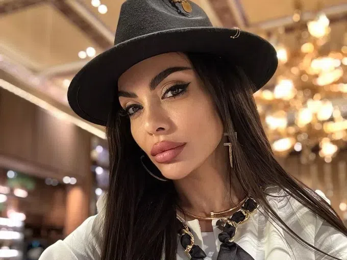 Дъщерята на Лияна завърши Софийския (Снимки)