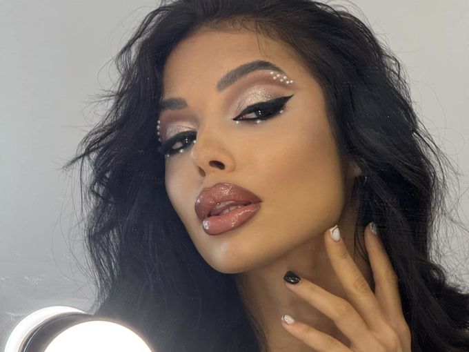 Сияна от "Биг Брадър": Жената има право да прави корекции, за да се чувства добре