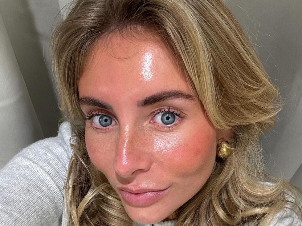 Бони Блу проговори за детството си и направи изненадващо послание към младите момичета