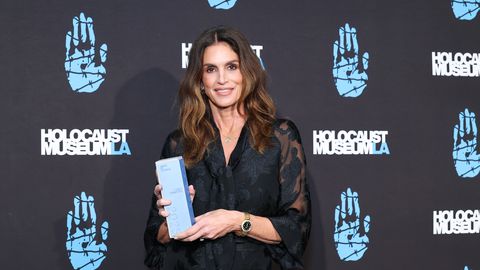 След години прекарани на гримьорски столове и по модните подиуми