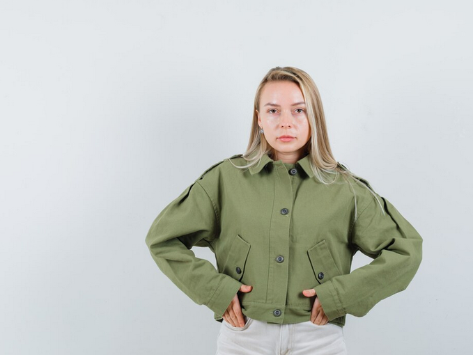 Тенденции за пролет 2026: 6 модерни якета, от които всяка жена се нуждае