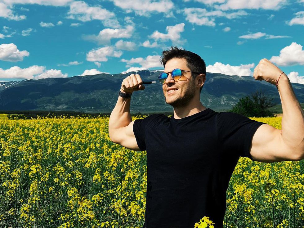 Скандал и хейт: песента на Иво Аръков „NO CONTROL“ взриви мрежата