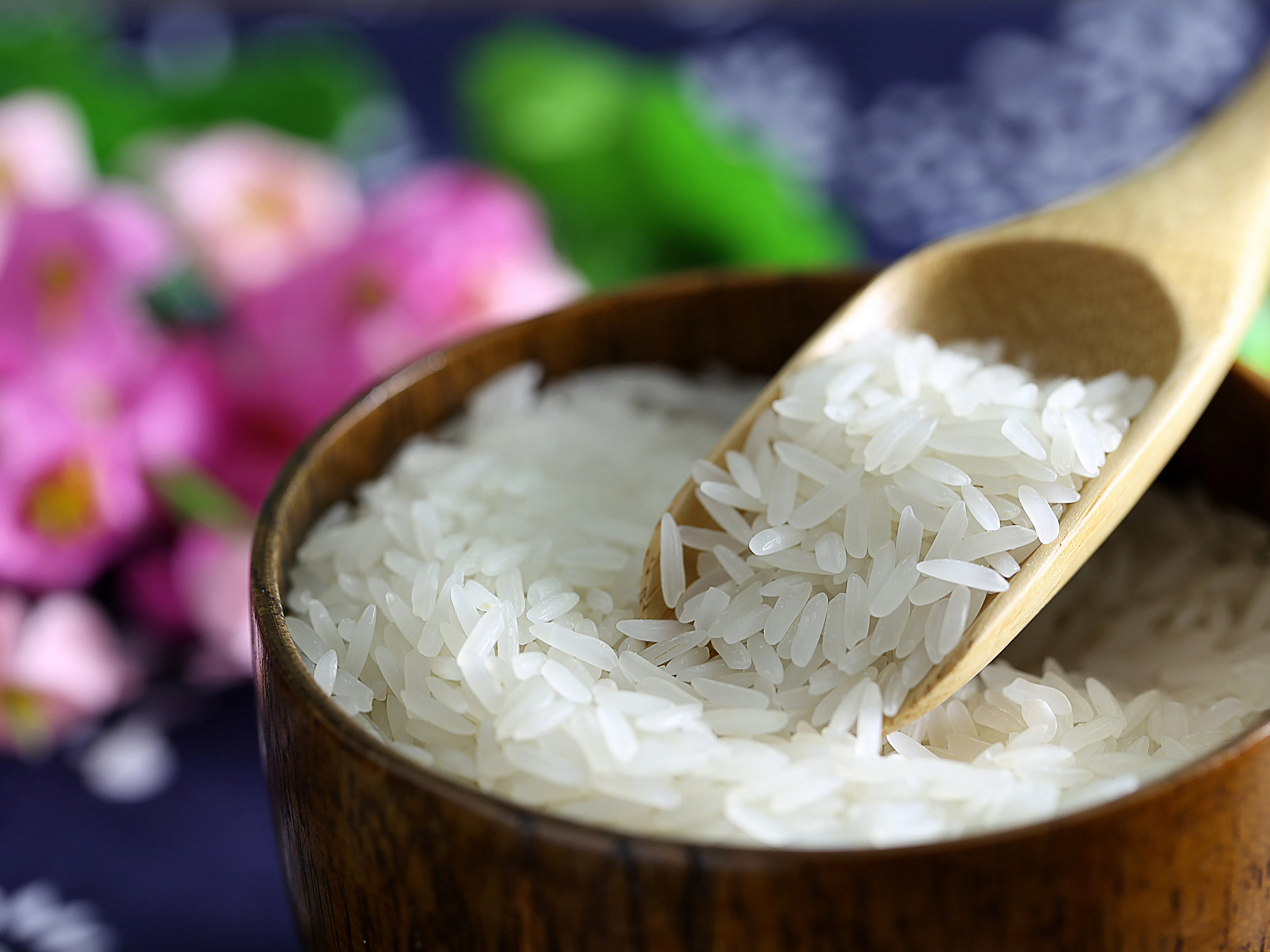 Красота и здраве от кухненското шкафче: Всичко за ползите от оризовата вода
