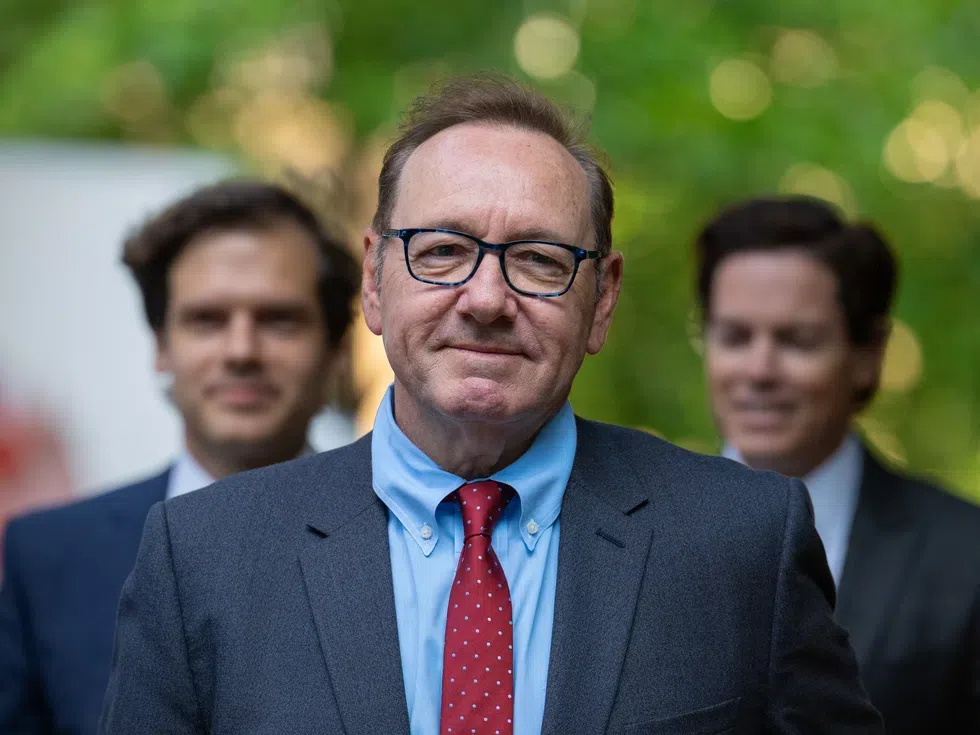 Животът на Кевин Спейси след скандалите: Без дом, без доходи и в търсене на нов шанс