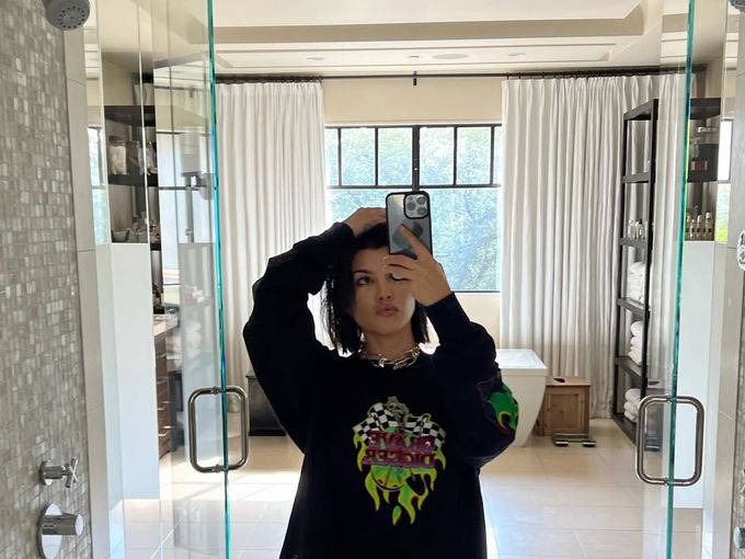 Кортни Кардашиян разкри: Все още кърми двегодишния си син