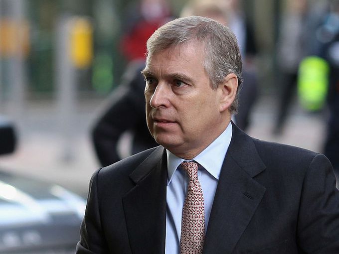 Не му е розово положението: 8 полицейски разследвания срещу принц Андрю