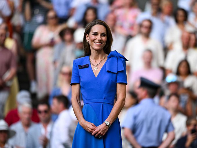 Триумфално завръщане след 2 години: Кейт Мидълтън отново блести на червения килим (Снимки)