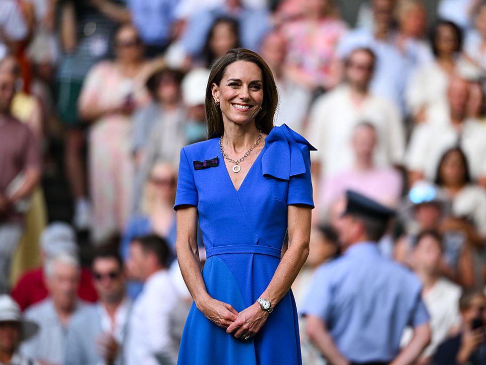 Триумфално завръщане след 2 години: Кейт Мидълтън отново блести на червения килим (Снимки)