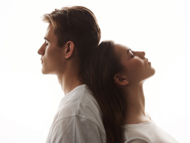 Опасно близо до края: Тези скрити сигнали крещят, че връзката ви умира