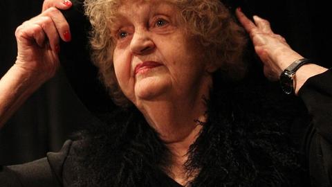На 87 годишна възраст на днешната дата преди пет години ни