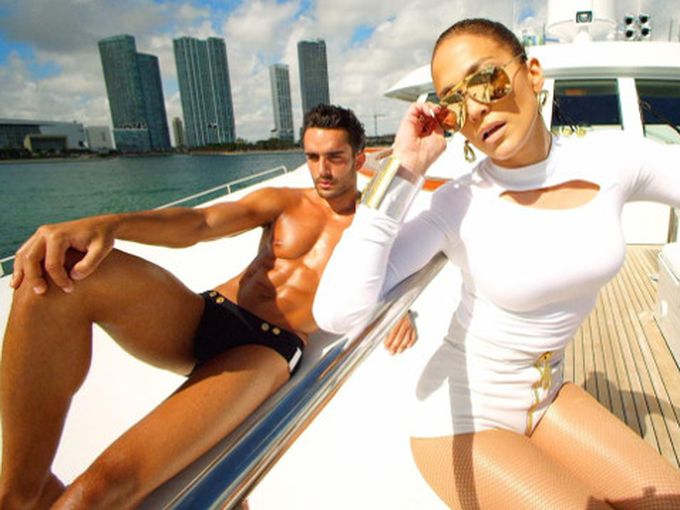 Новият албум на Джей Ло е вдъхновен от развода й