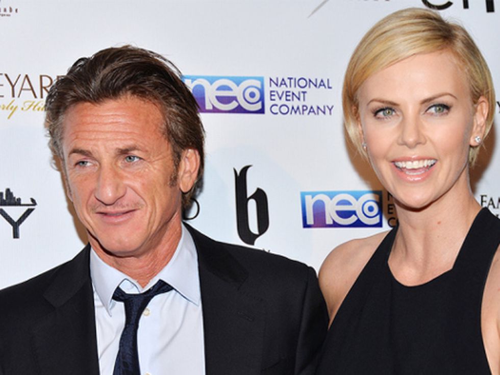 Шон Пен осиновява момчето на Терон