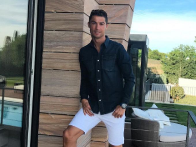 Кристиано Роналдо стана татко на близнаци, чака още едно бебе!