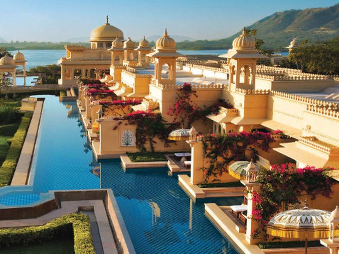 Хотел, до който се стига само с лодка