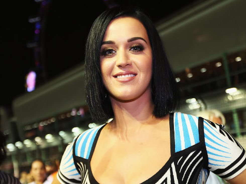 Кейти Пери отново соло