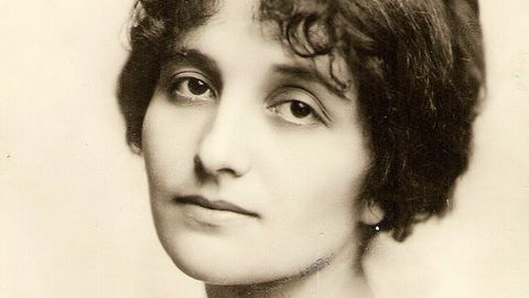 Днес се навършват 137 години от рождението на знаменитата българска