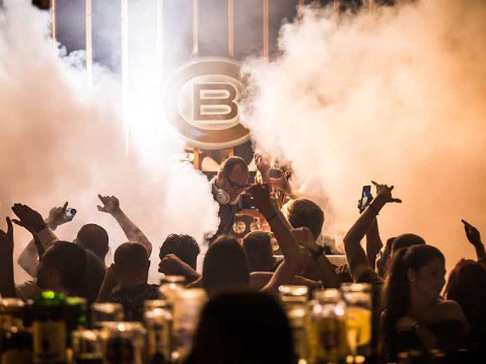 July Morning на CACAO BEACH CLUB