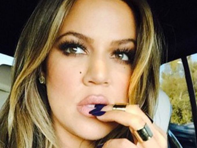 Клои Кардашиян разбуни духовете със своя снимка