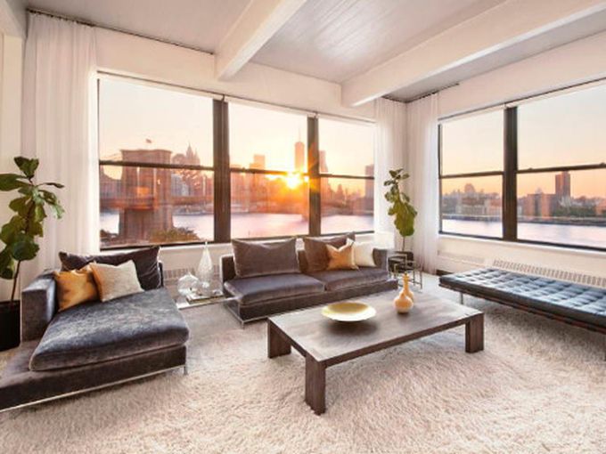 В апартамента на Ан Хатауей