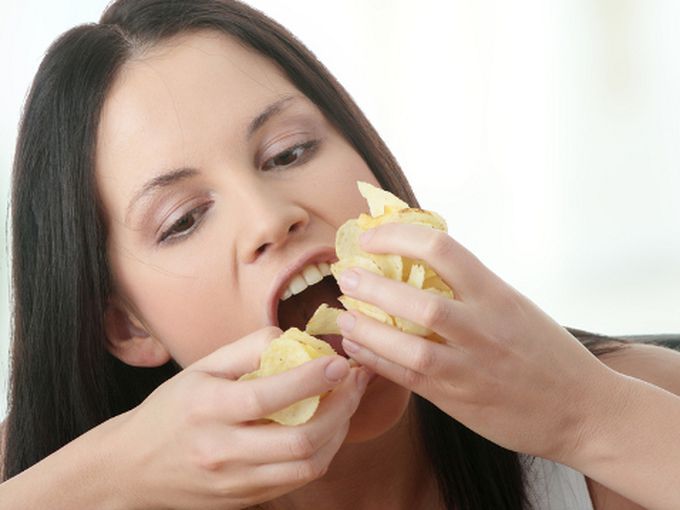 Общото между чипсовете и наркотиците