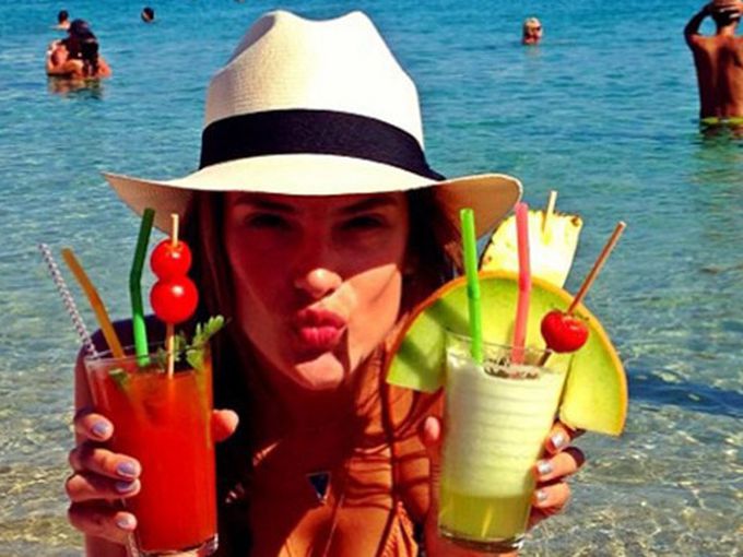 Амброзио на почивка в Гърция