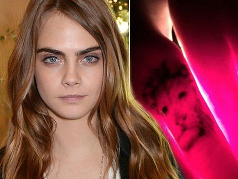 Кара Делевин с нов татус