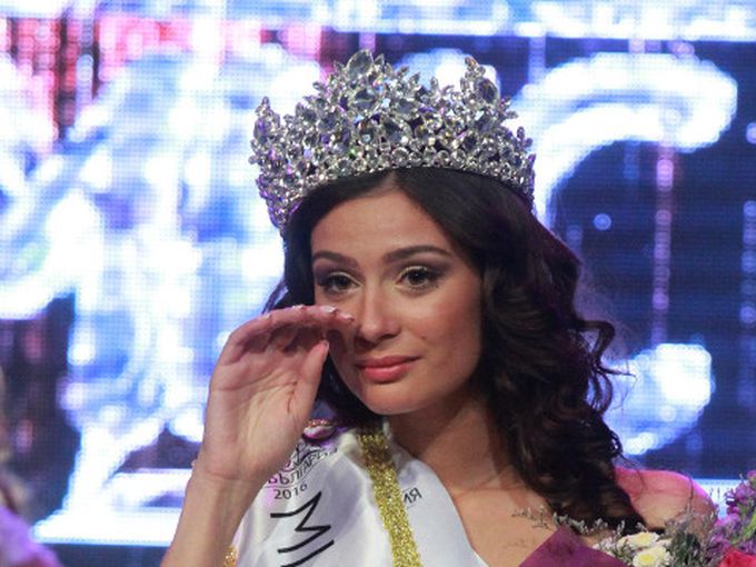 Новата "Мис България" Габриела Кирова: "Естествена съм, затова спечелих"