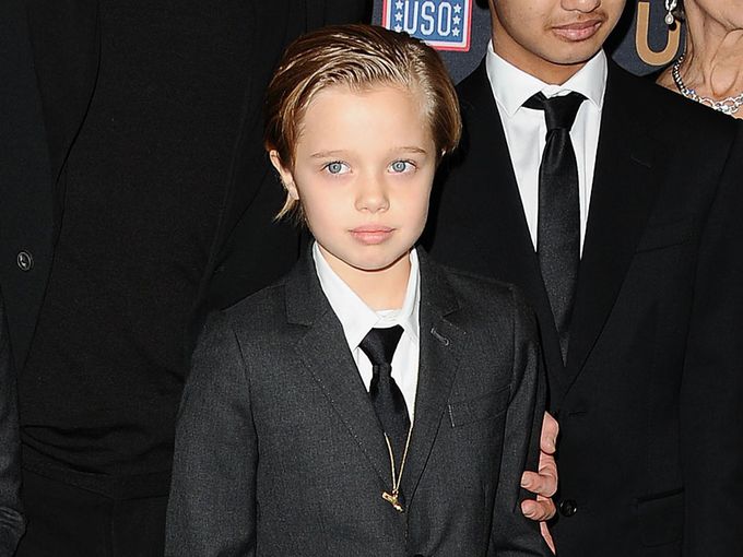 Брад и Анджелина подкрепят решението на Шайло да бъде Джон!