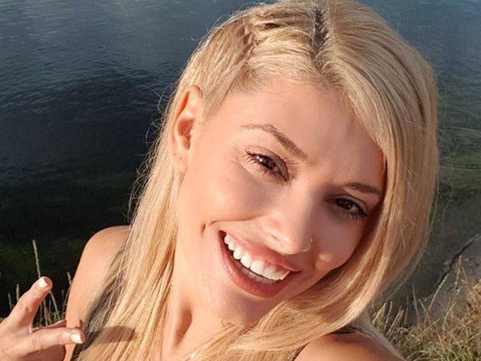 Новата водеща на "На кафе" е... (Видео)