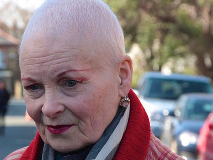 Вивиан Уестууд си обръсна косата