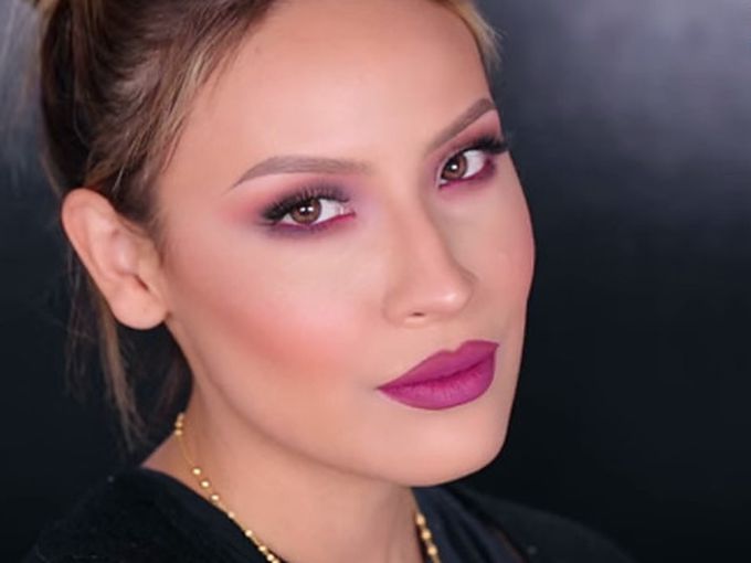 По-сочни устни с грим