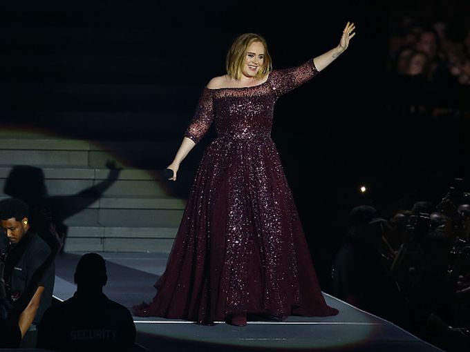 Адел най-накрая призна – омъжена съм!