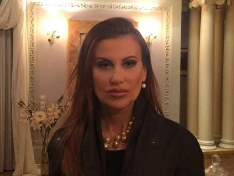 Илиана Раева продава палата си